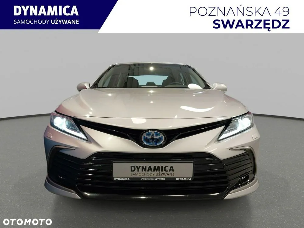 Toyota Camry 2023 photo 2