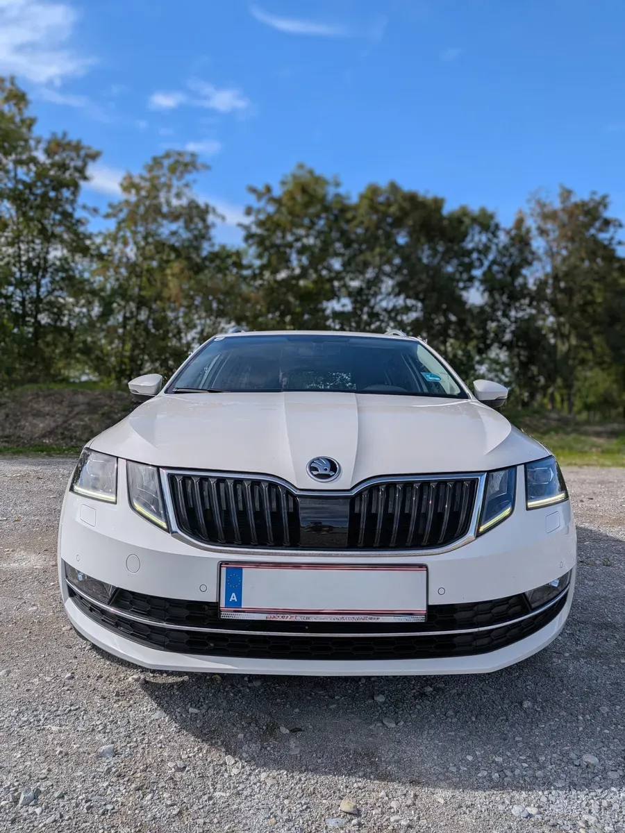 Skoda Octavia 2018 photo 2