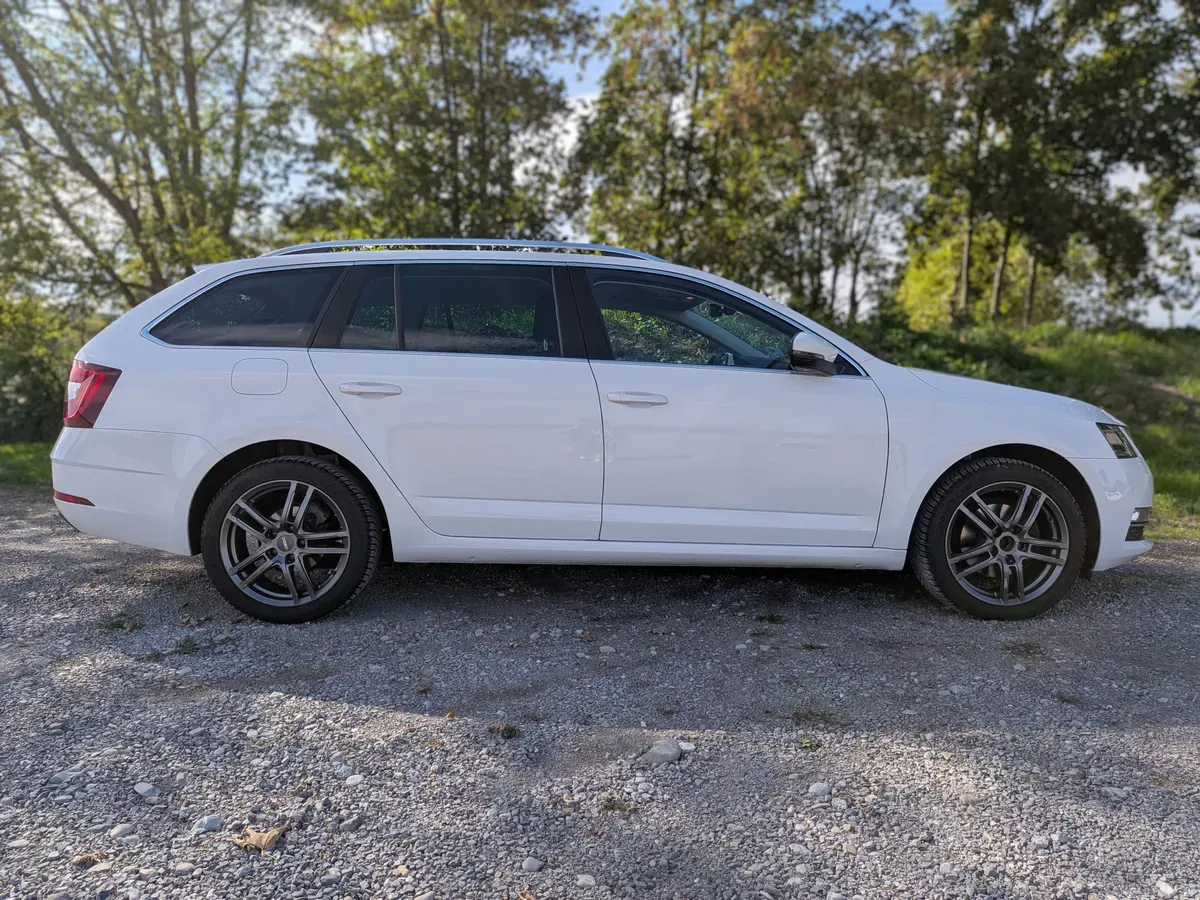 Skoda Octavia 2018 photo 3