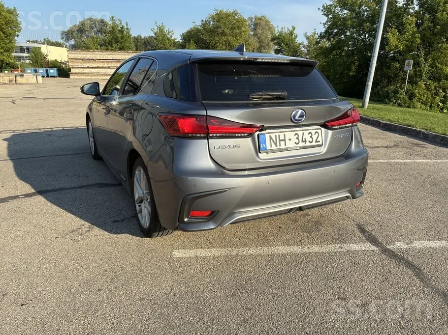Lexus Ct200H 2021 photo 4