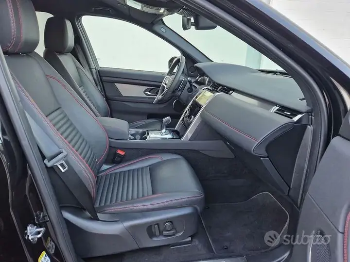Land Rover Discovery Sport 2022 photo 3