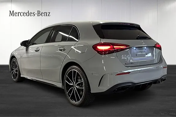 Mercedes-Benz A250 2026 photo 3
