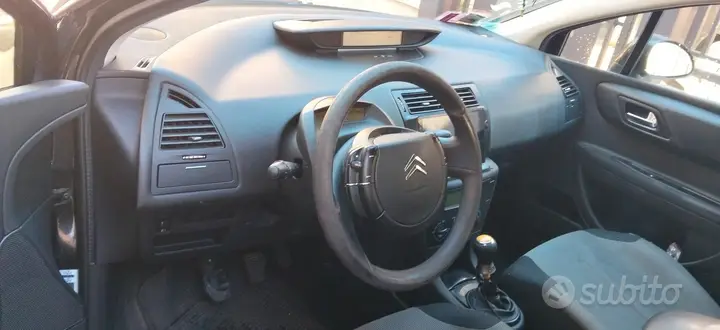 Citroen C4 2006 photo 5