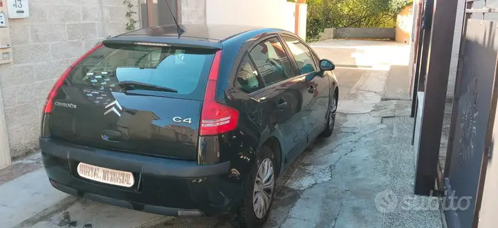Citroen C4 2006 photo 2