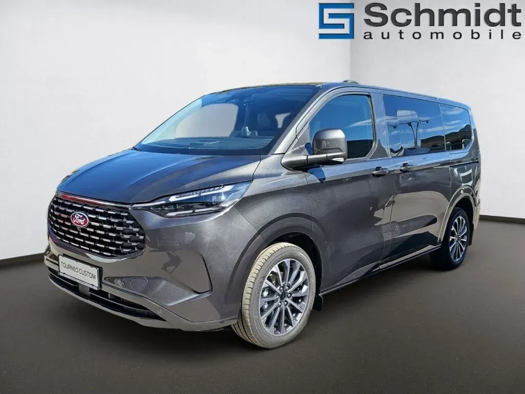 Ford Transit photo 2