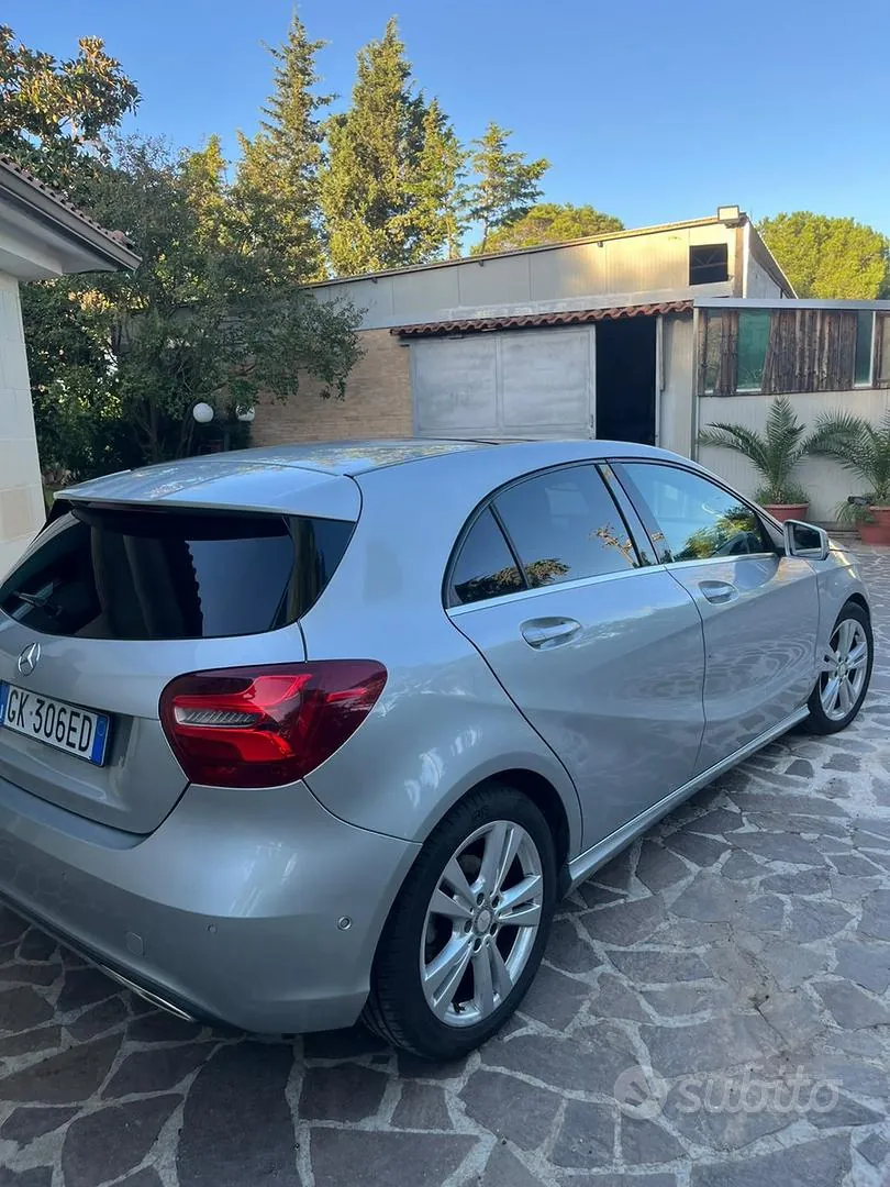 Mercedes-Benz A 2016 photo 3