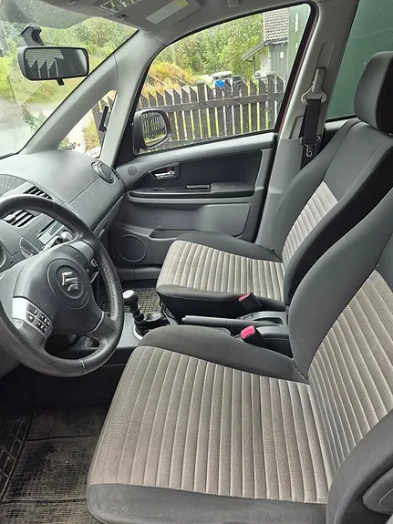 Suzuki Sx4 2011 photo 2