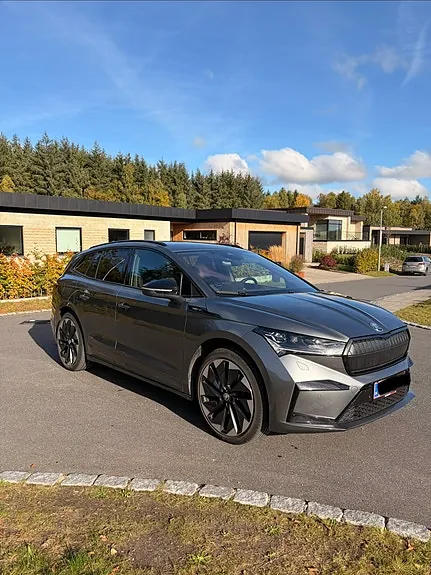 Skoda Enyaq 2022 photo 3
