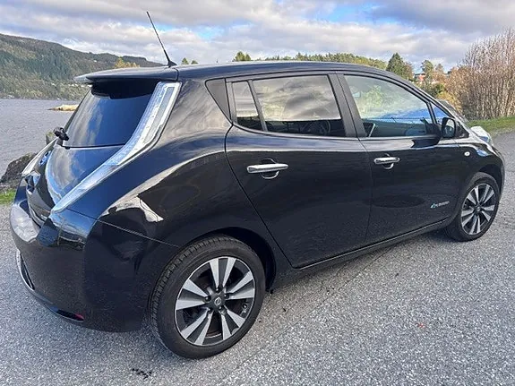 Nissan Leaf 2017 photo 3