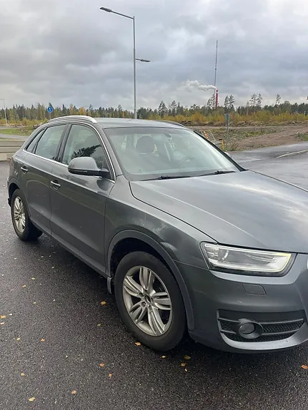Audi Q3 2014 photo 2