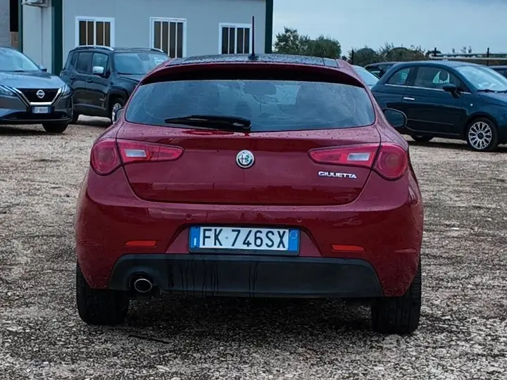 Alfa Romeo Giulietta 2017 photo 5