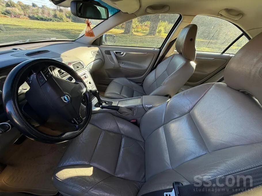 Volvo S60 2008 photo 4