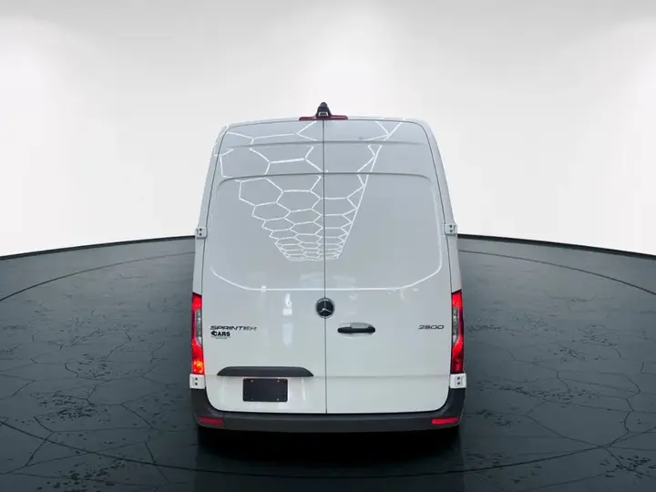 Mercedes-Benz Sprinter 2025 photo 5