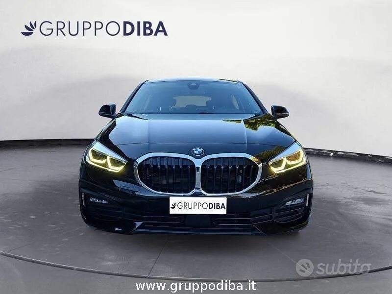 BMW 1 Series 2022 photo 2