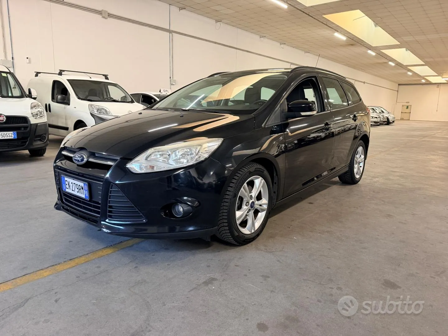 Ford Focus 2012 photo 2