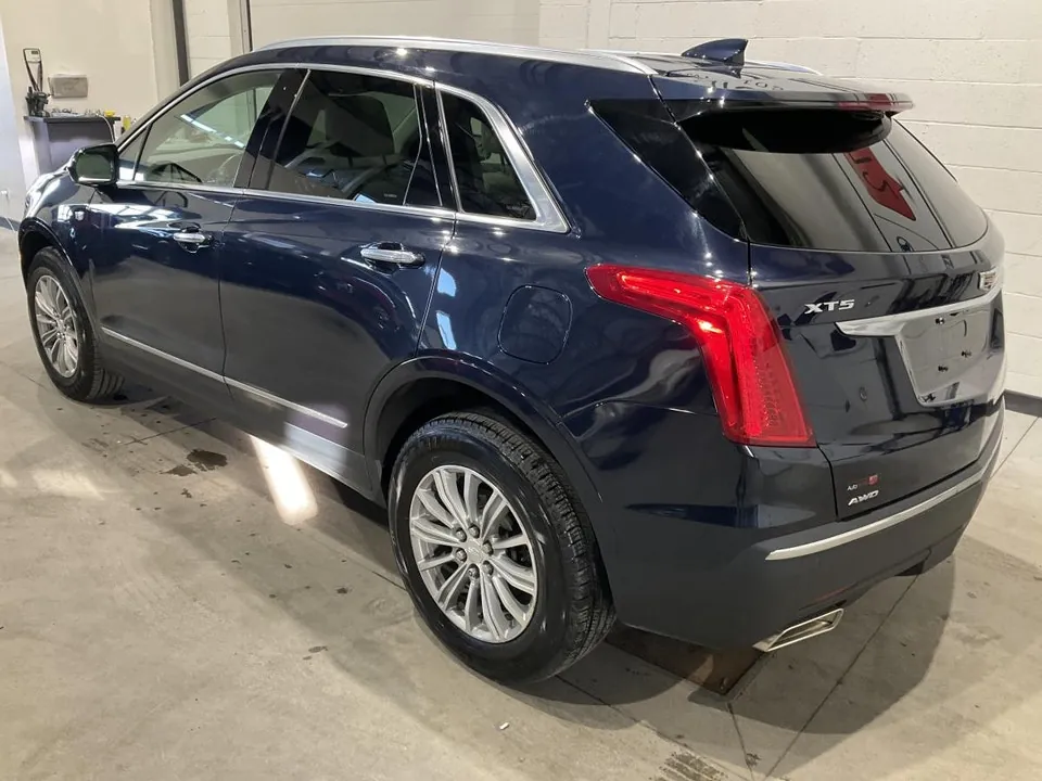 Cadillac Xt5 2017 photo 2