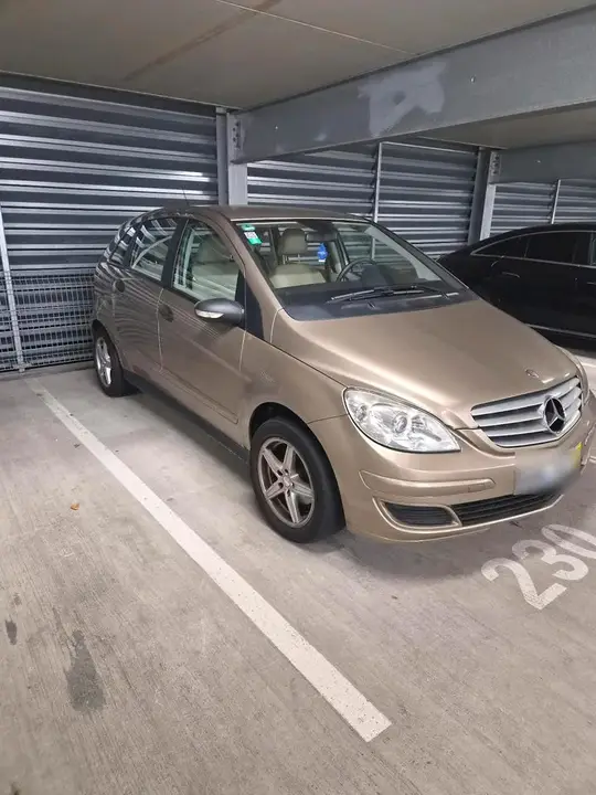Mercedes-Benz B170