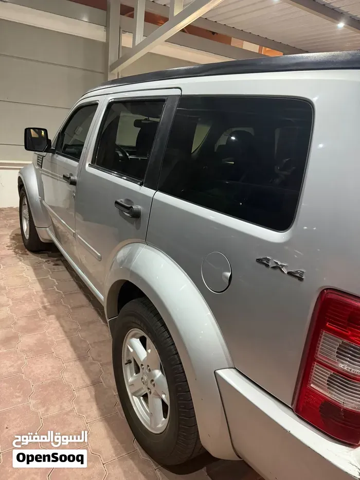 Dodge Nitro 2011 photo 3