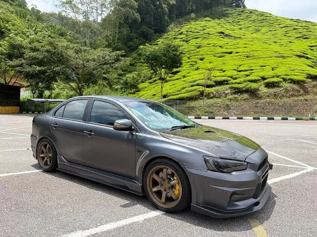 Mitsubishi Lancer