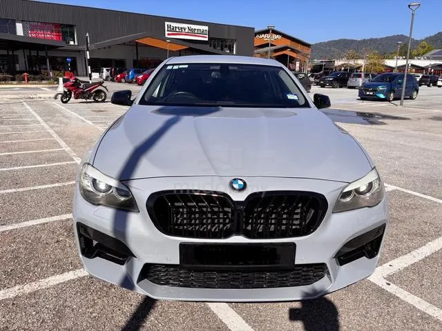 BMW 520I