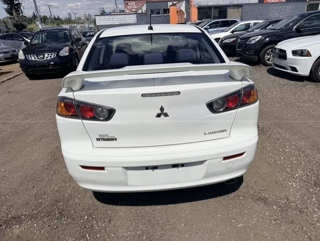 Mitsubishi Lancer 2010 photo 5