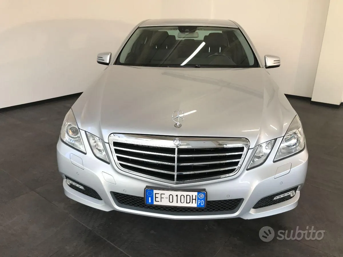 Mercedes-Benz E-Class 2010 photo 2