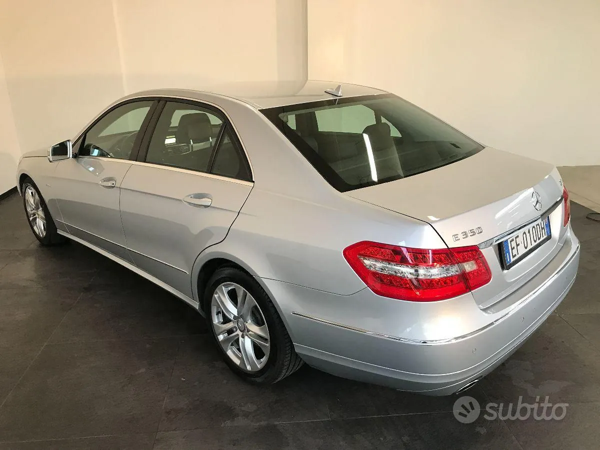 Mercedes-Benz E-Class 2010 photo 5