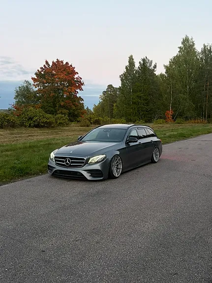 Mercedes-Benz E220 2017 photo 5
