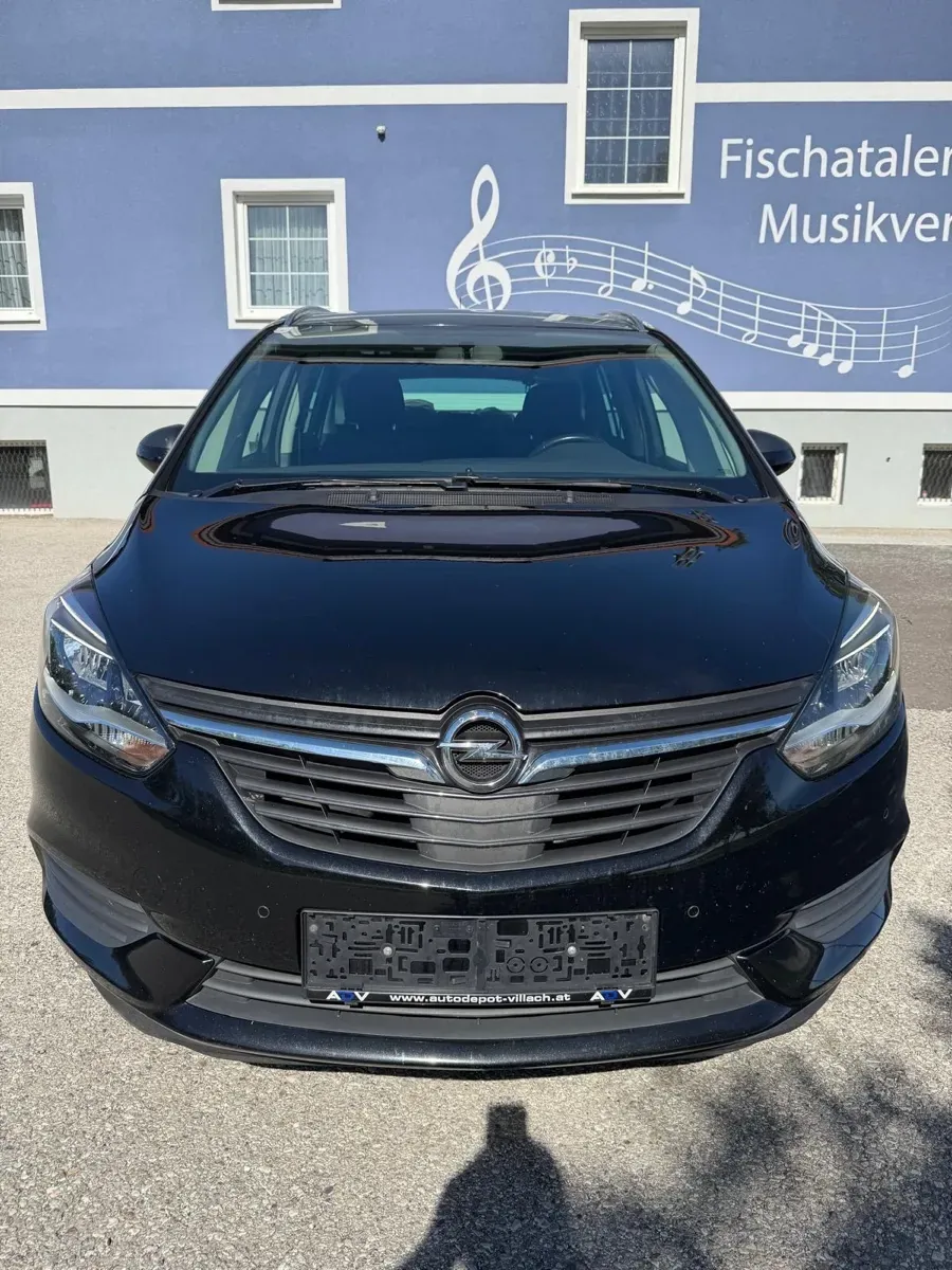 Opel Zafira Tourer 2019 photo 2