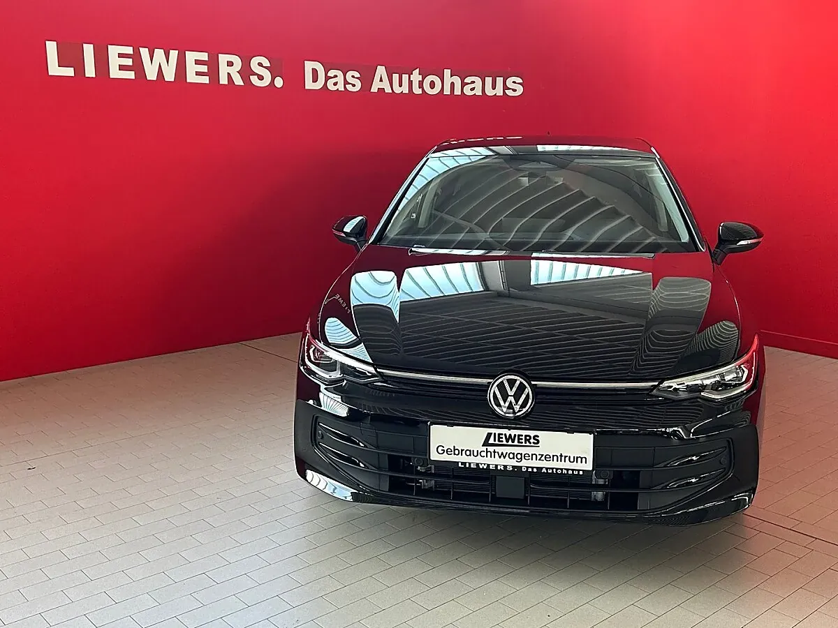 Volkswagen Golf 2026 photo 2