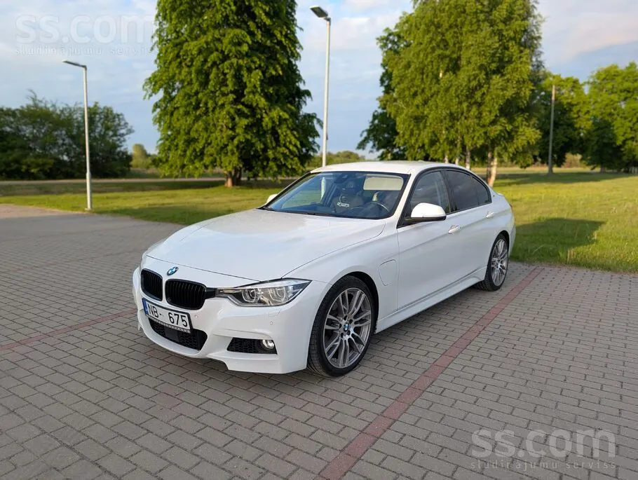 BMW F30 2016 photo 5