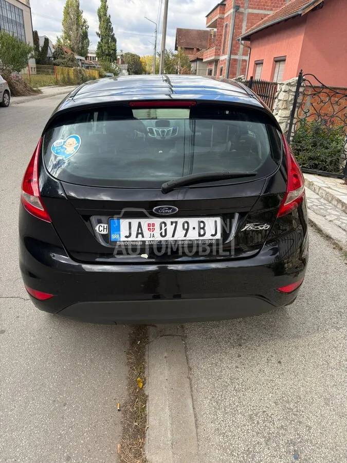 Ford Fiesta 2009 photo 3