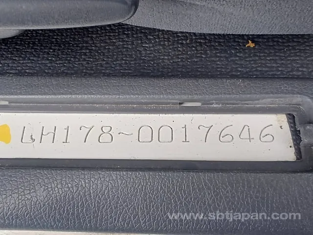 Toyota Regius Ace 2000 photo 5