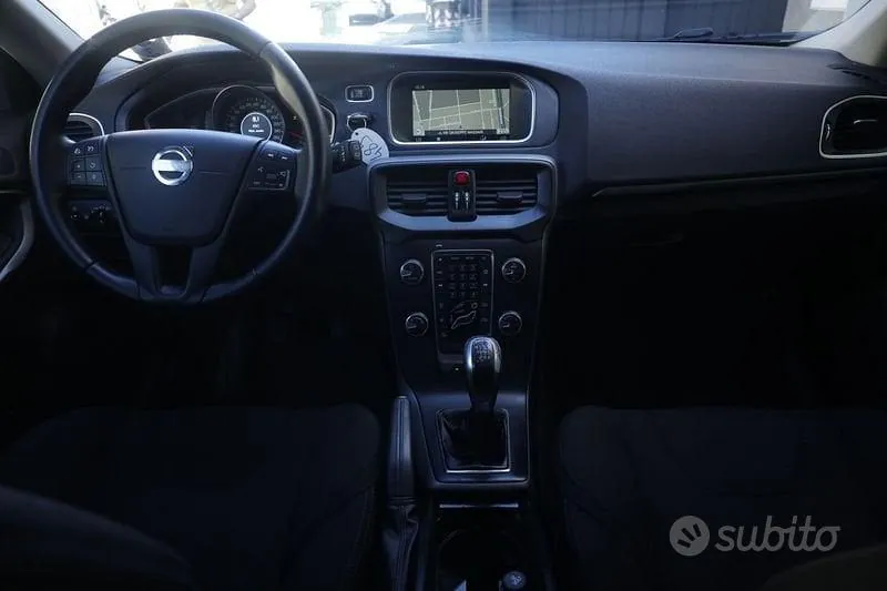 Volvo V40 2014 photo 2