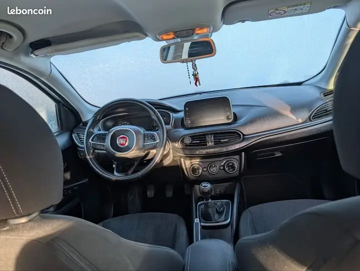 Fiat Tipo 2016 photo 2