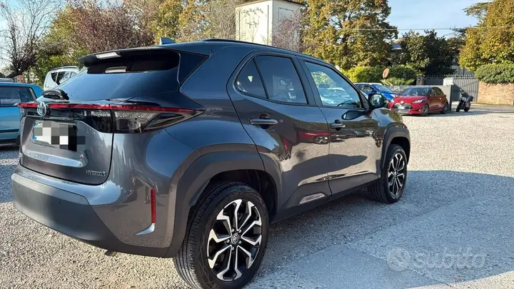 Toyota Yaris Cross 2024 photo 2