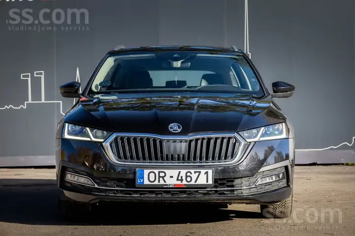 Skoda Octavia 2021 photo 2
