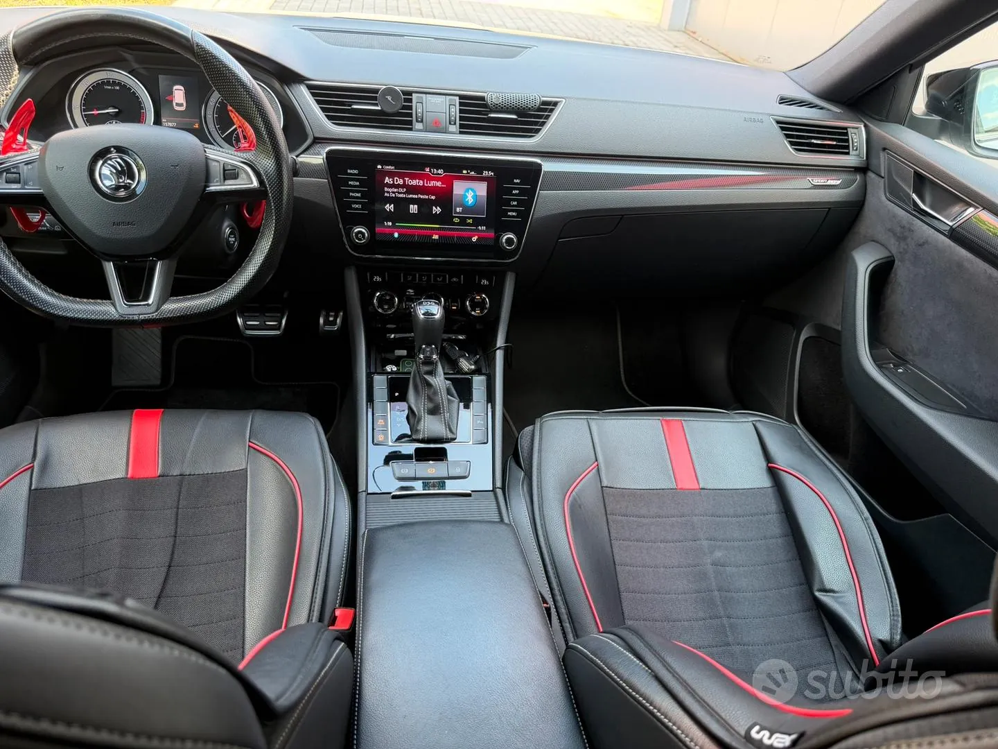 Skoda Superb 2018 photo 2