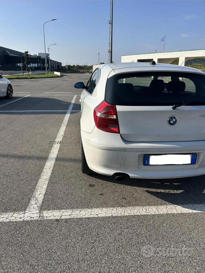BMW 123D 2008 photo 4