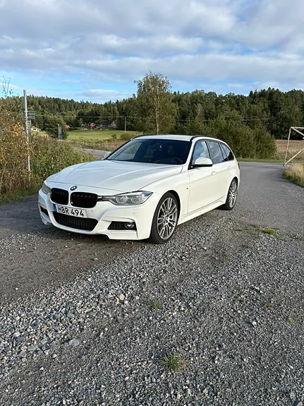 BMW 330I