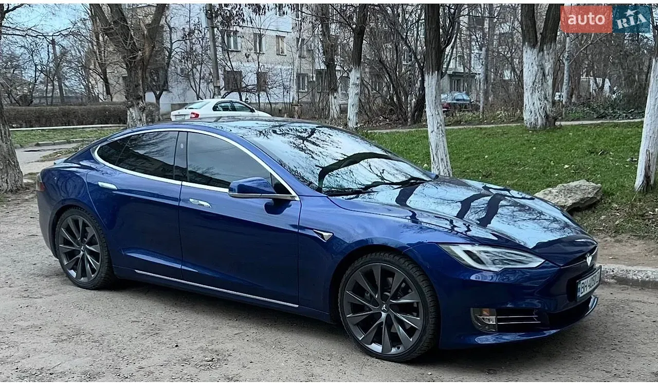 Tesla Model S