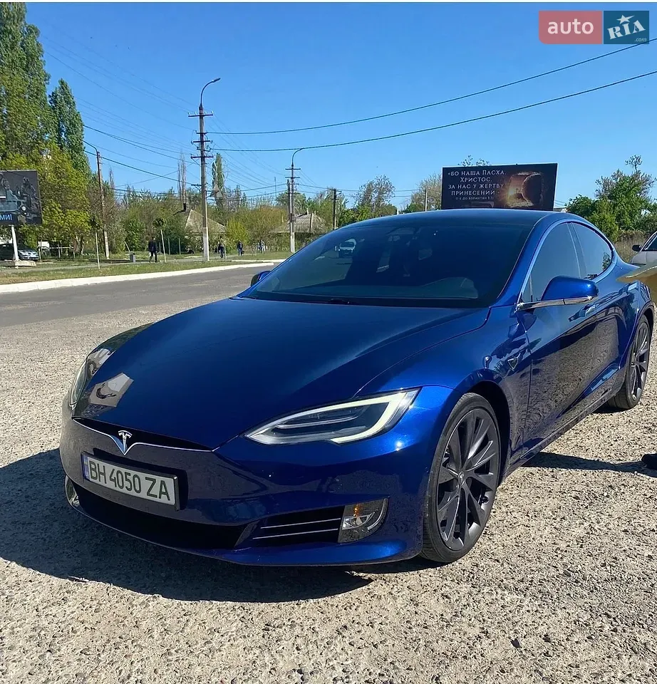 Tesla Model S 2019 photo 2