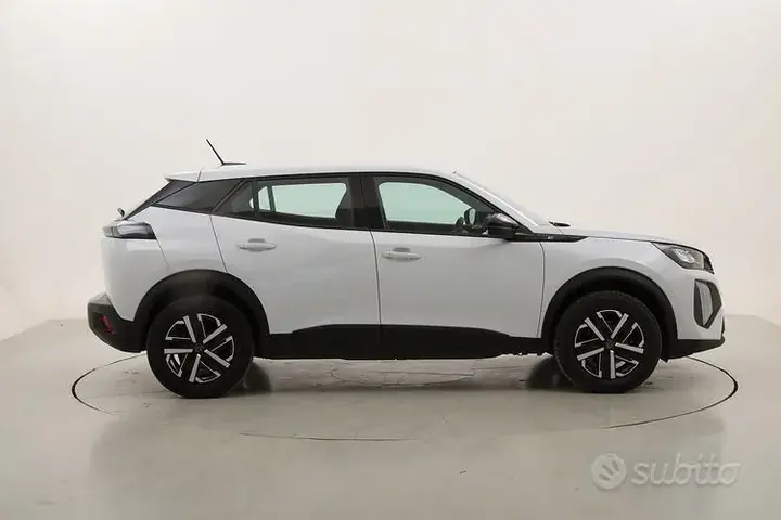 Peugeot 2008 2025 photo 3