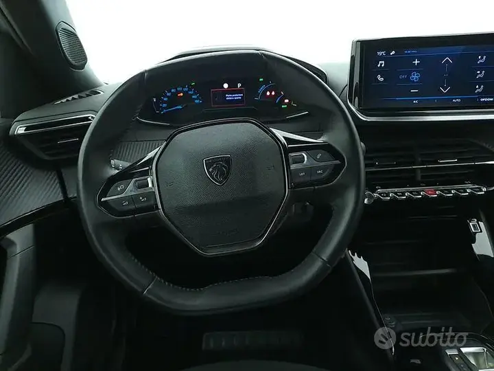 Peugeot 2008 2025 photo 4