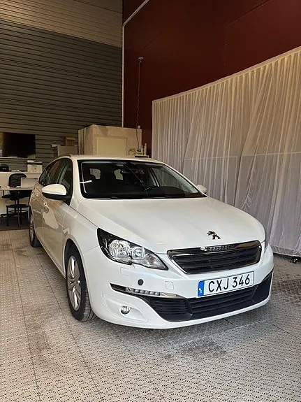 Peugeot 308 Sw 2015 photo 2