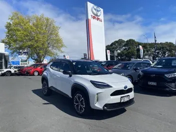 Toyota Yaris Cross 2023 photo 2