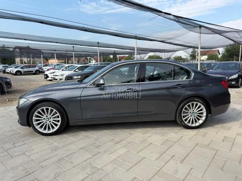BMW 318 2012 photo 4