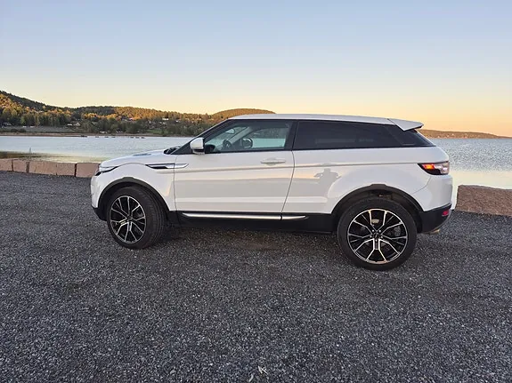 Land Rover Range Rover Evoque 2012 photo 2