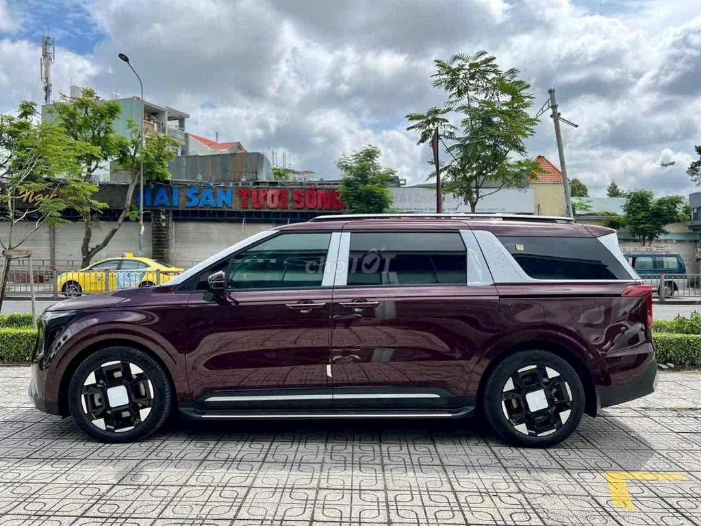 Kia Carnival 2025 photo 2