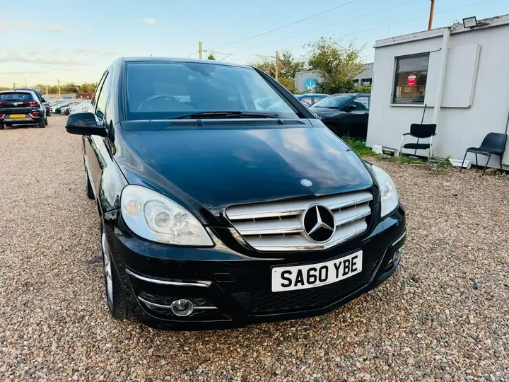 Mercedes-Benz B-Class 2010 photo 5
